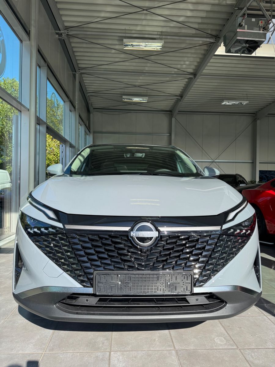 Fahrzeugabbildung Nissan Qashqai 1.3 DIG-T Xtronic N-Connecta/sofort