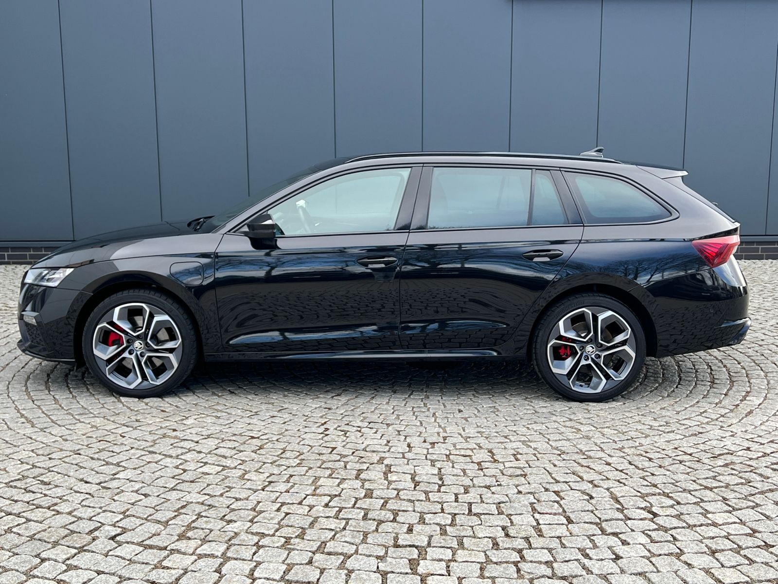 Fahrzeugabbildung SKODA Octavia Combi RS iV Edition 1.4 TSI PHEV DSG *Vo