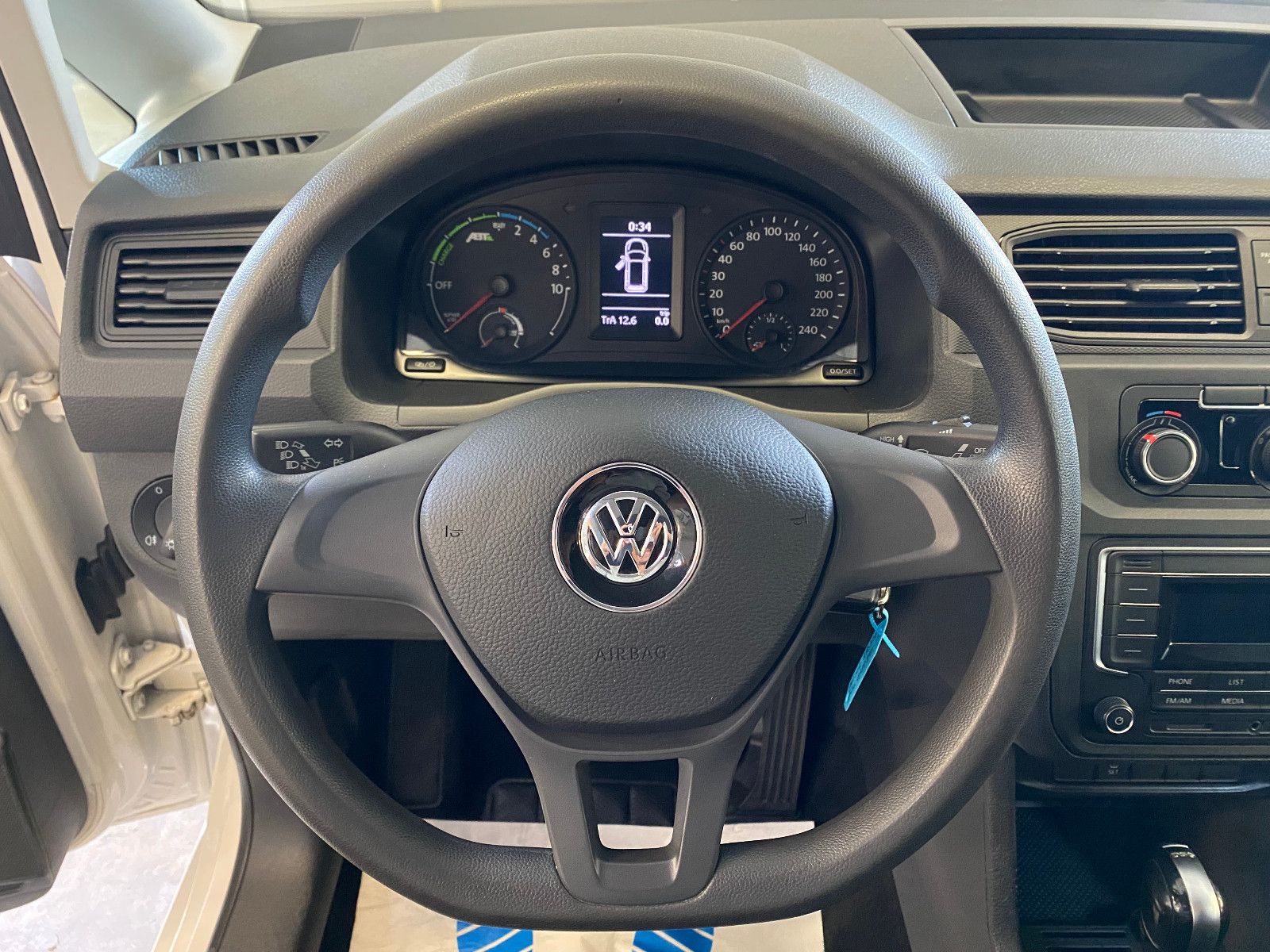 Fahrzeugabbildung Volkswagen Caddy Maxi ABT e Kasten Elektro DSG Klima PDC