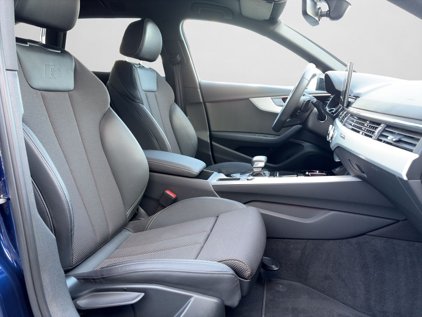 Audi A4 - Bild 4