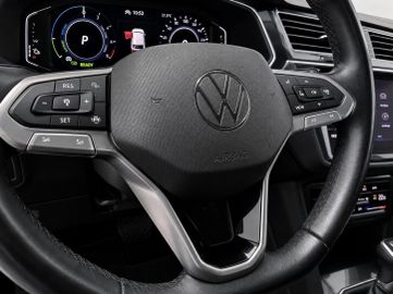 Volkswagen Tiguan - 4