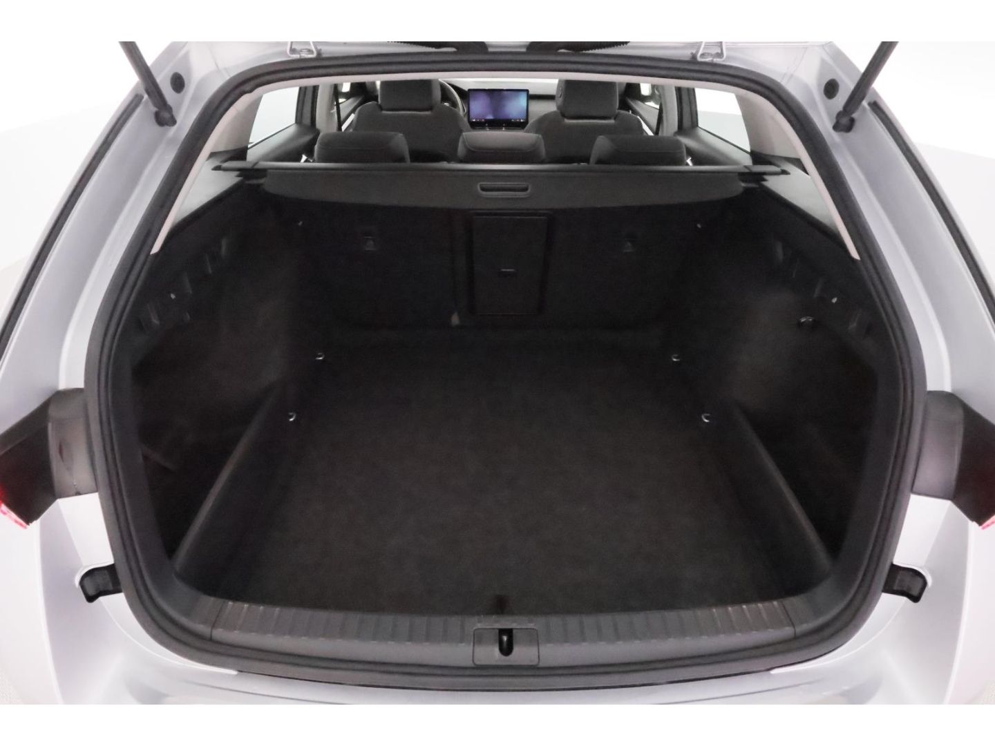 Skoda Octavia 2.0TDI Combi DSG Selection+LED+KAMERA foto 19