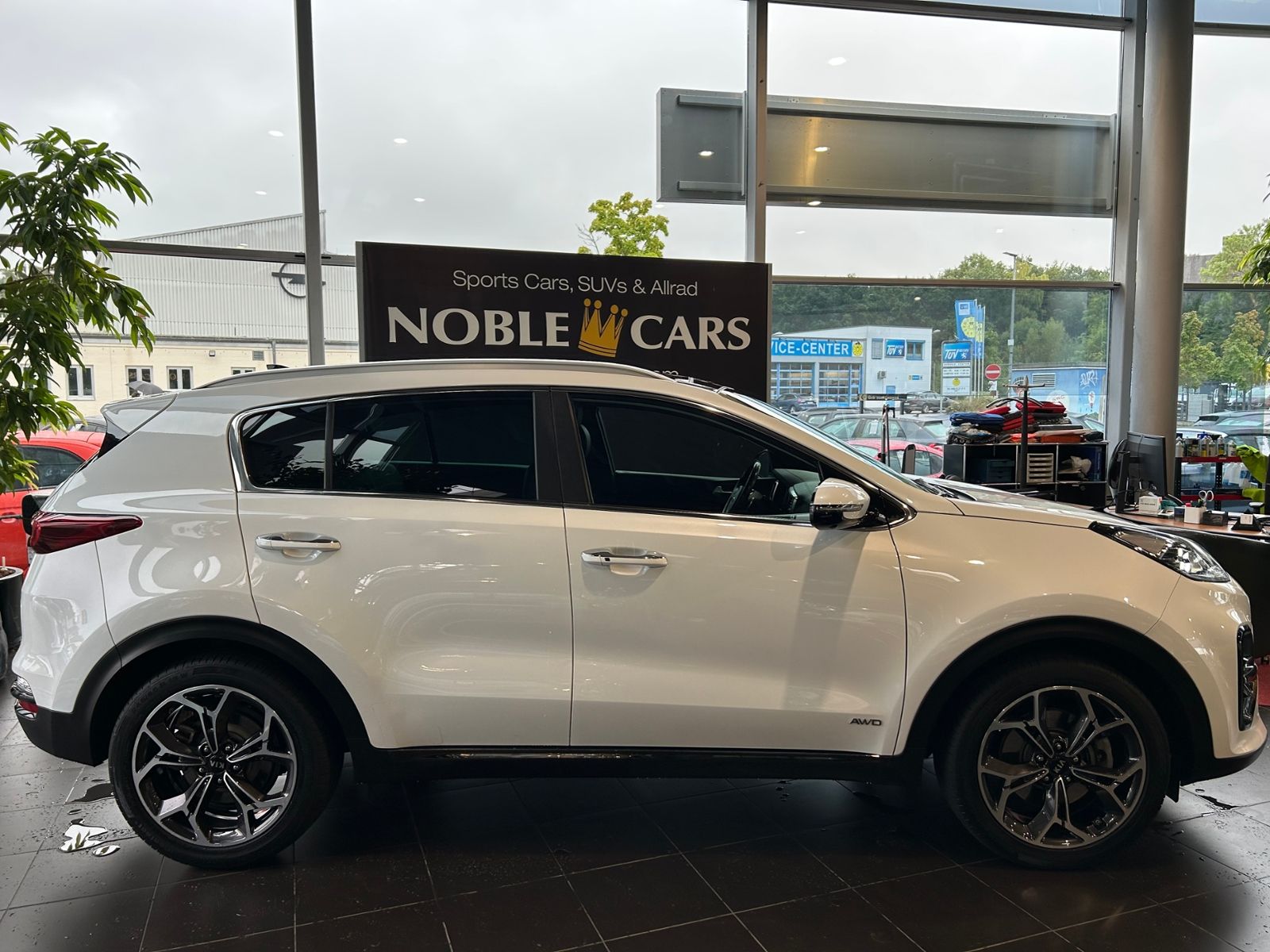 Fahrzeugabbildung Kia Sportage GT-Line 4WD ACC LED NAVI ALU