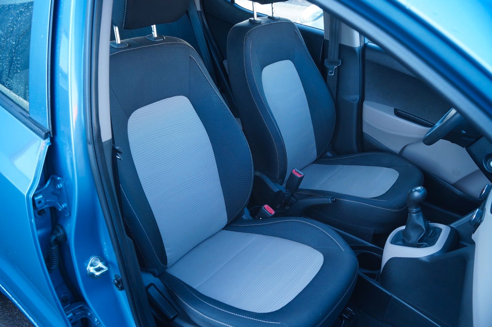 Fahrzeugabbildung Hyundai i10 1.0 blue *TÜ/AU+Insp.+12 Mon. Garantie