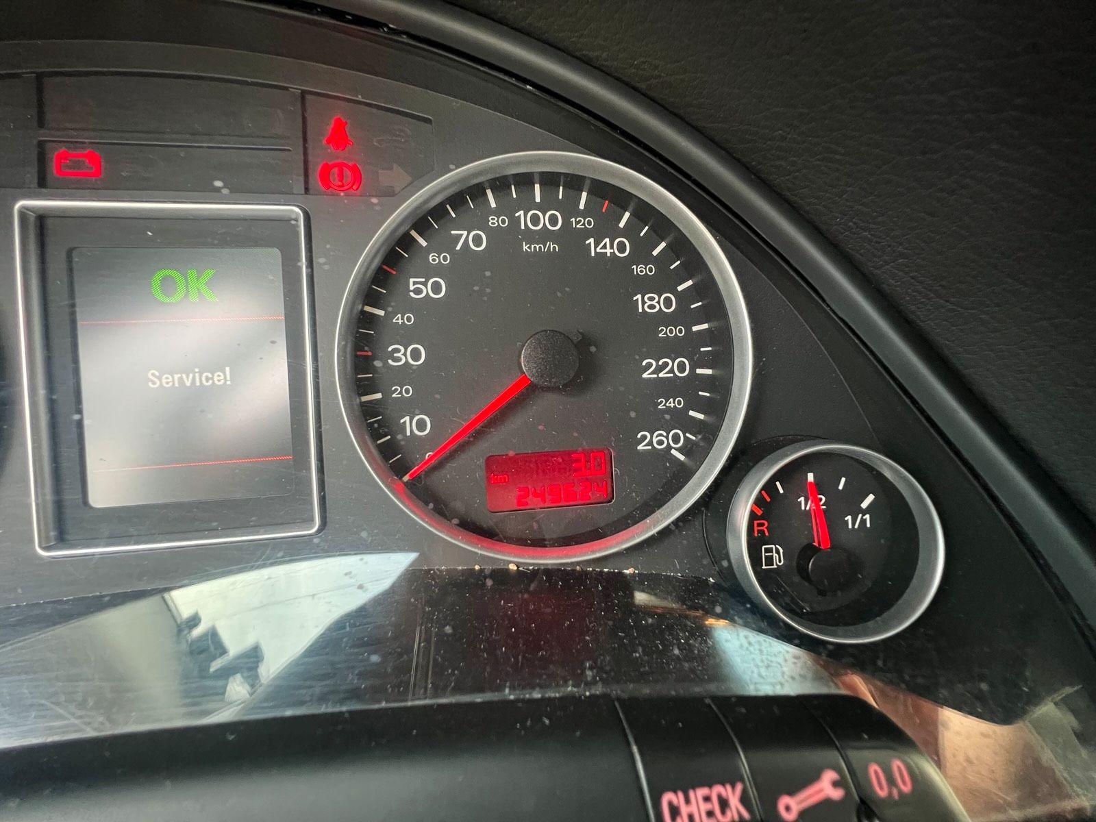 Audi A4 2006 — photo 11