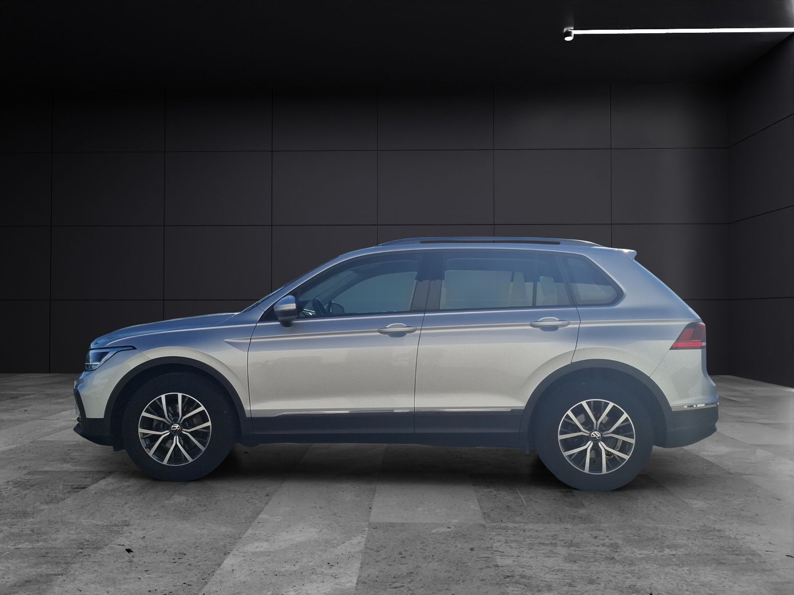Fahrzeugabbildung Volkswagen Tiguan TSI Life LED Navi ACC PDC SHZ