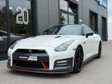 Nissan GT-R PREMIUM AKRAPOVIC SCHALENSITZ UNFALLFREI - Nissan GT-R aus 2014 mit Benzin-Antrieb: Coupé