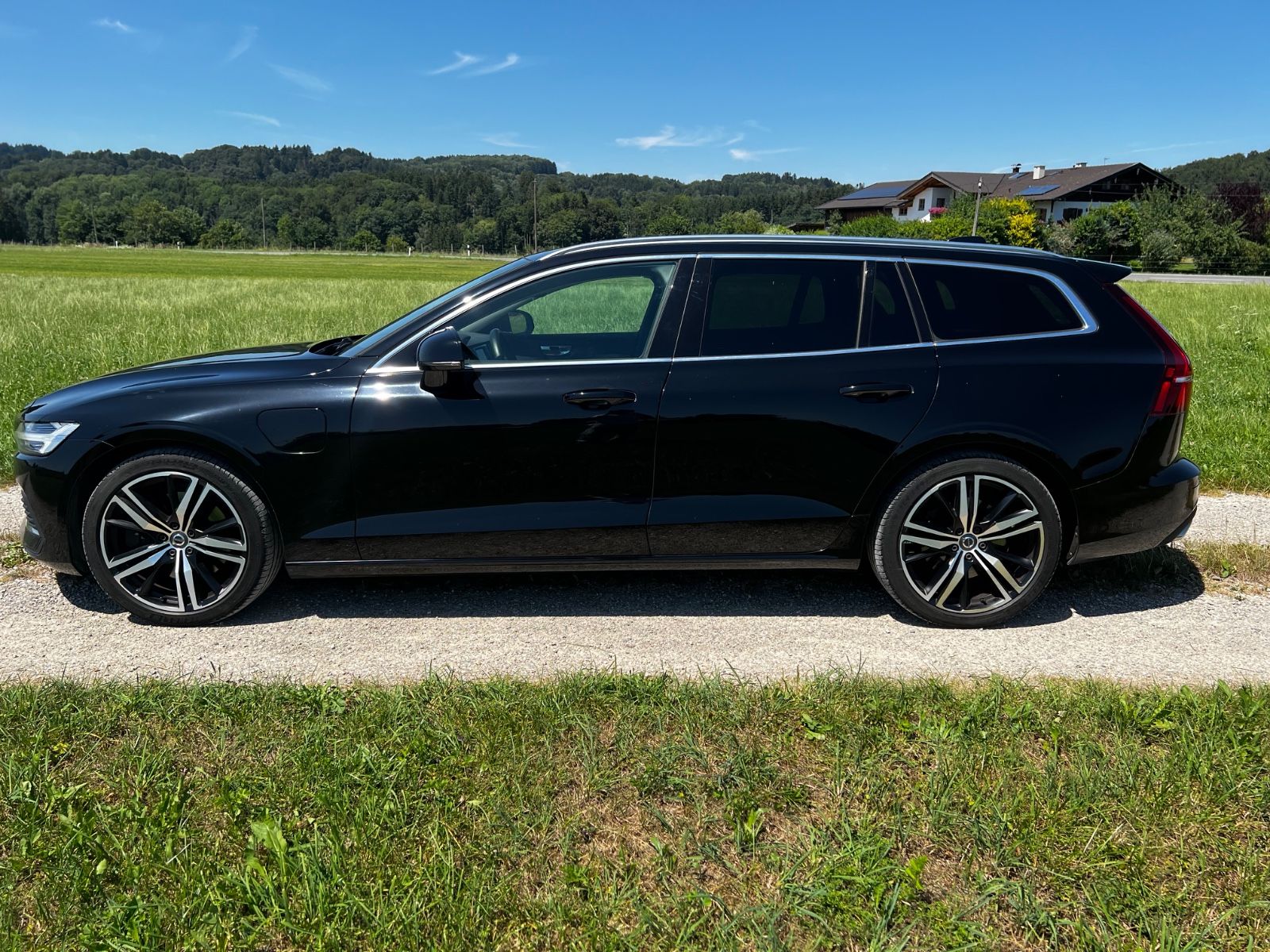 Volvo V60 Komb AWD R-Design T6 19Zoll, WR,Tüv neu!! imagem 3