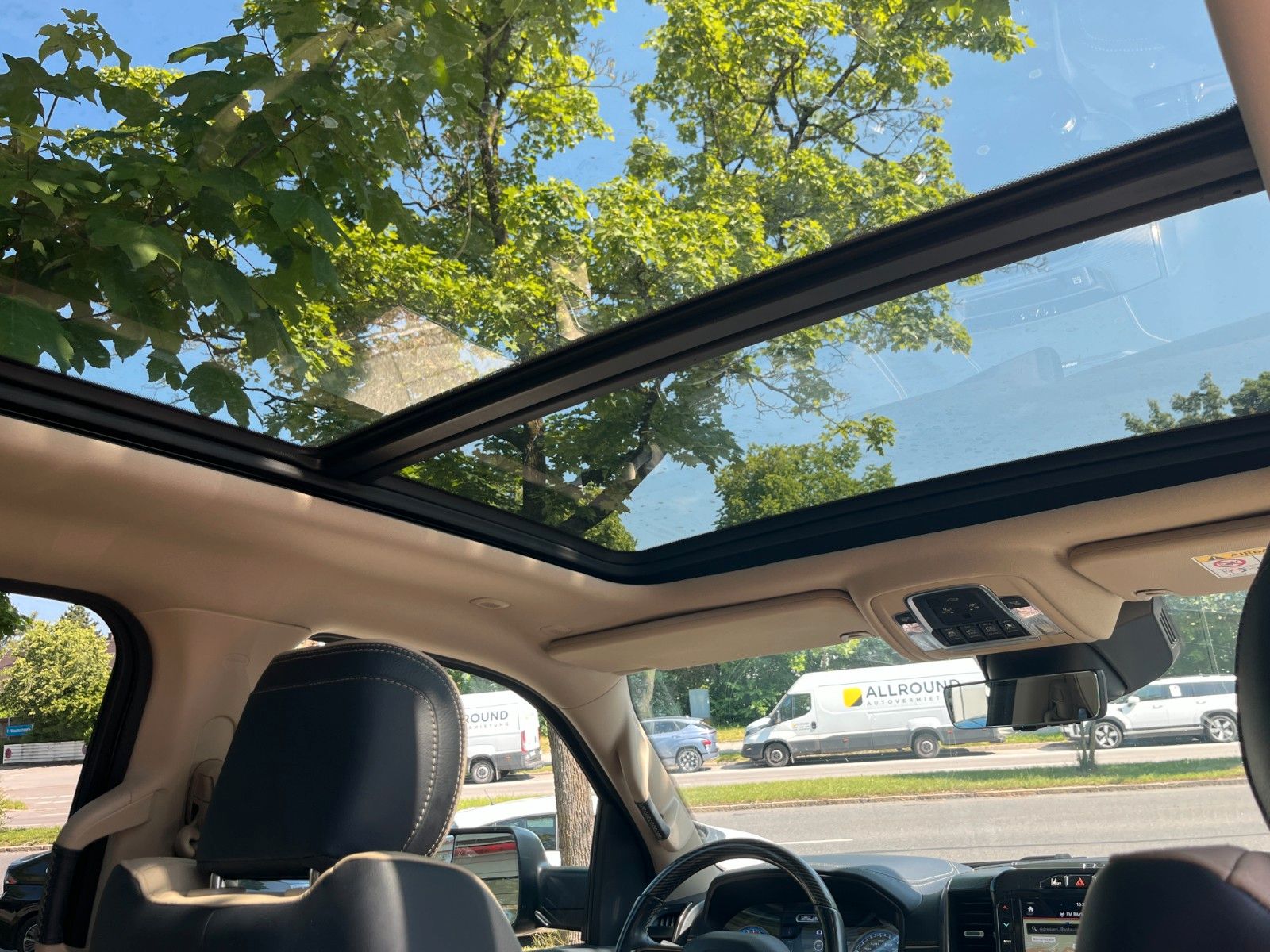 Fahrzeugabbildung Dodge RAM 1500 Limited  10"höher Alles Eingetragen!!!
