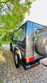 Mercedes-Benz Mercedes G 300 W463 Automatik, Patina statt Per - schwarze Mercedes-Benz G 300