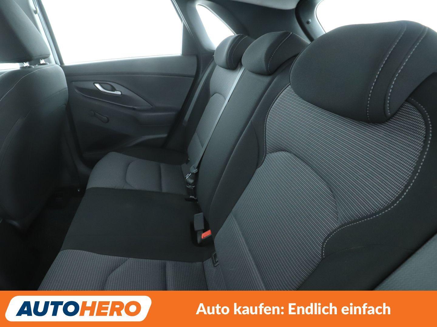 Hyundai i30 1.4 Select*SPUR*PDC*KLIMA*TEMPO*GARANTIE*