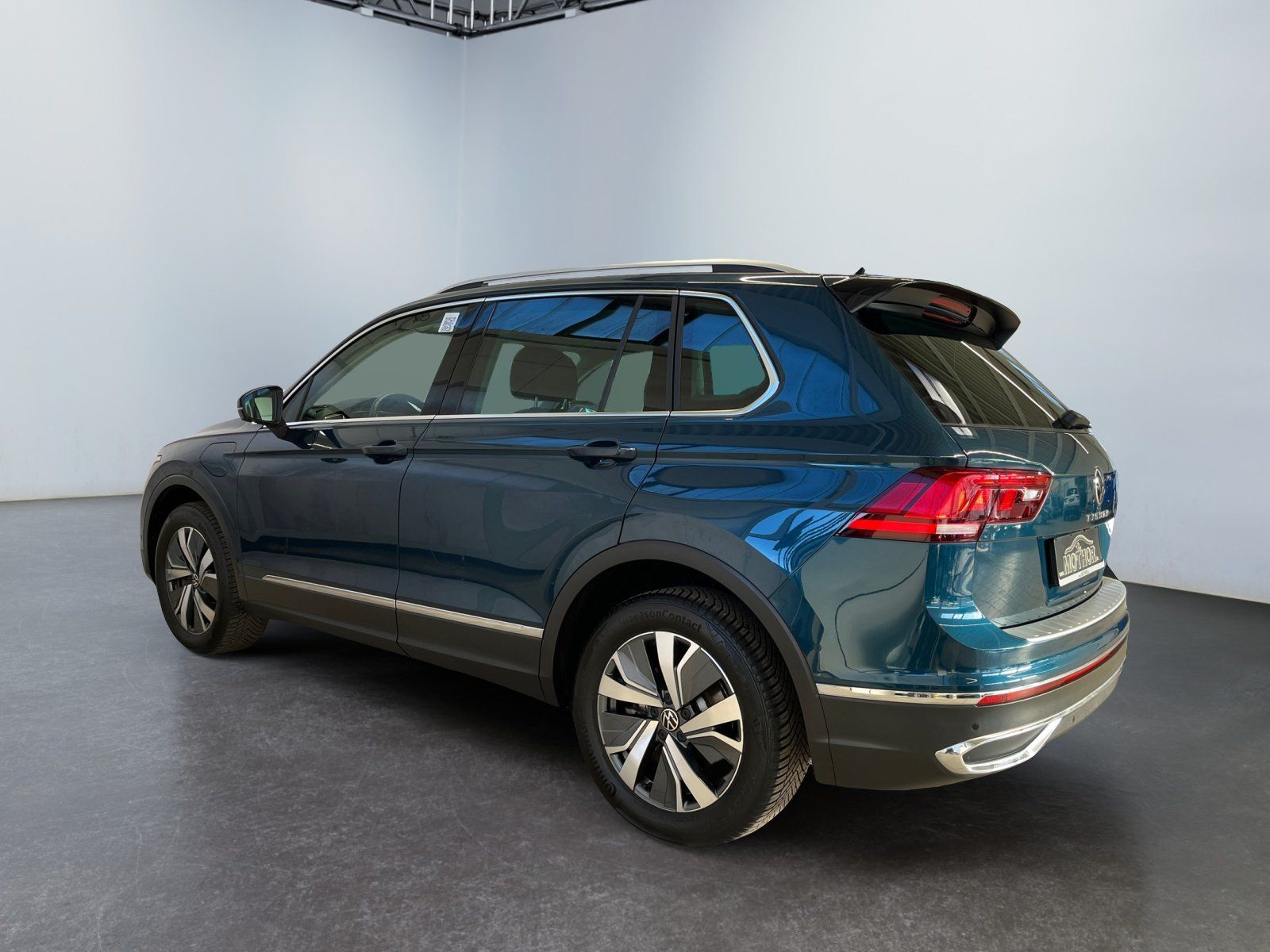 Volkswagen Tiguan Elegance 1.4TSI Hybrid DSG 360°Kam. MATRI foto 4