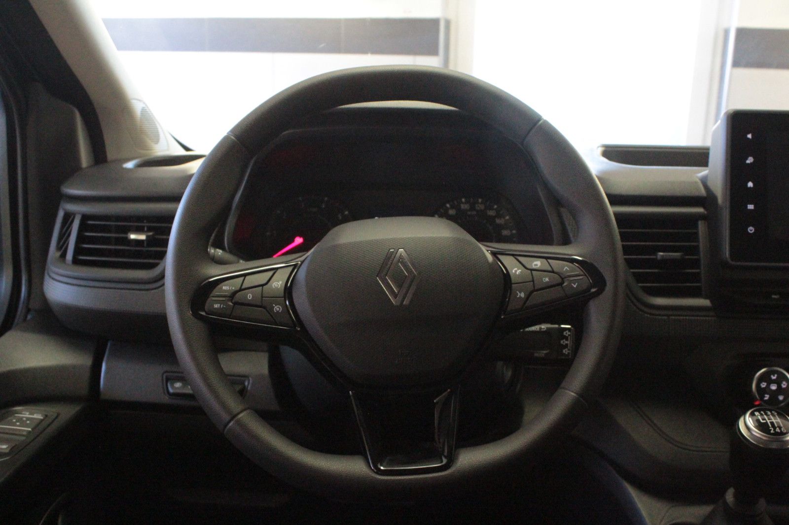 Fahrzeugabbildung Renault Trafic Dci 150 Grdt Evolution *Rollstuhlrampe*