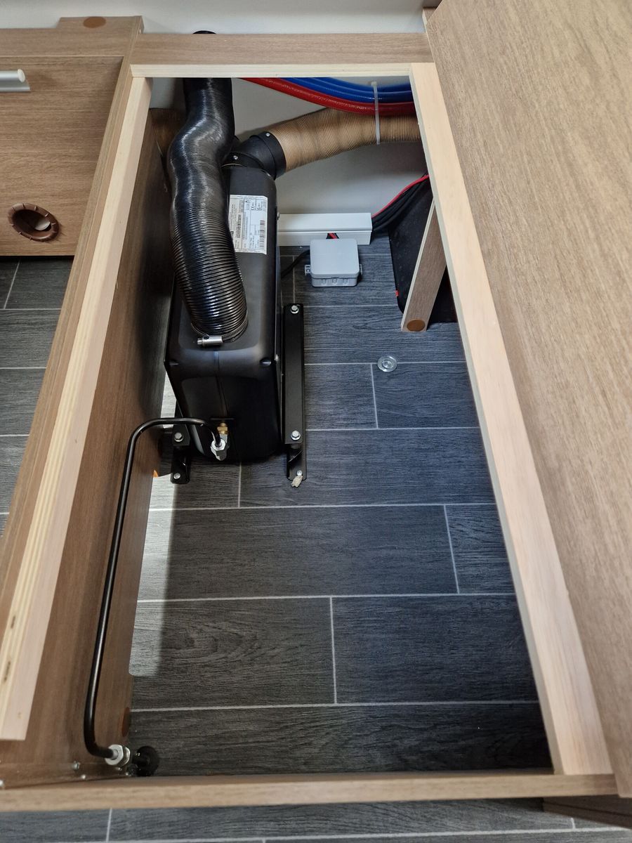 Fahrzeugabbildung Tabbert Senara 400 QD 2.3 Ambiente, DuoControl, 1.500kg