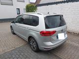 Volkswagen Touran 1.4 TSI DSG SOUND BMT SOUND - VW Touran Gebrauchtwagen in Düsseldorf