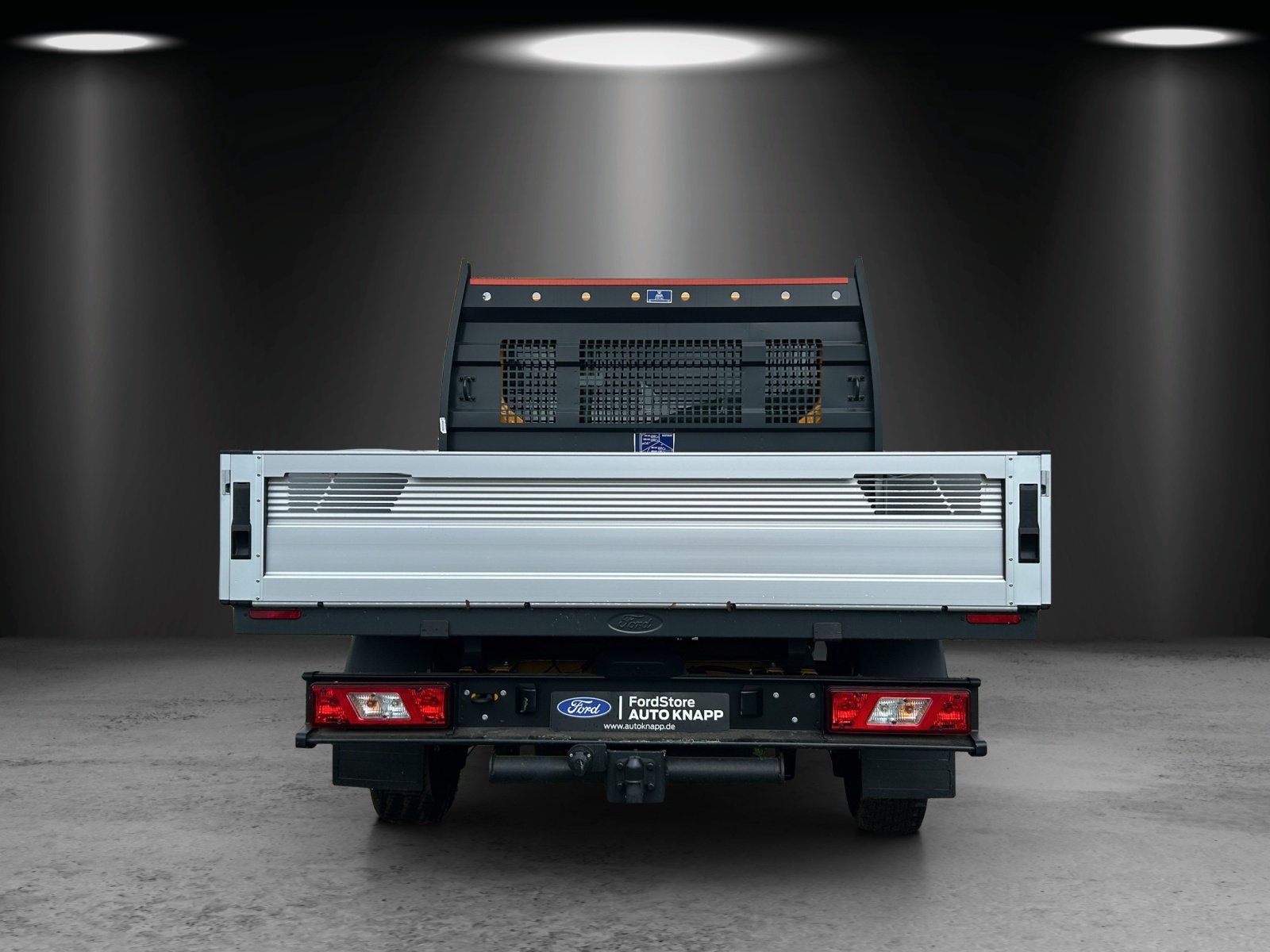 Fahrzeugabbildung Ford Transit DOKA Pritsche 350L2 Sonderfarbe GJR Tach