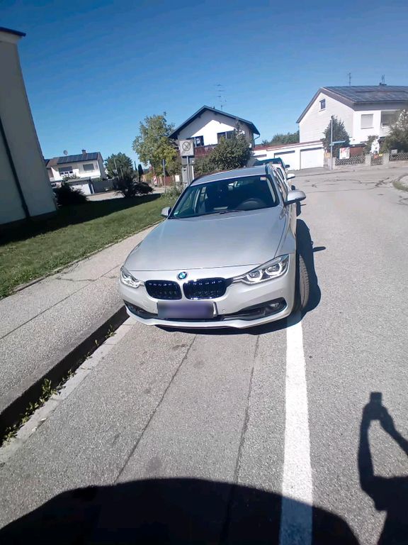 Image of BMW 320