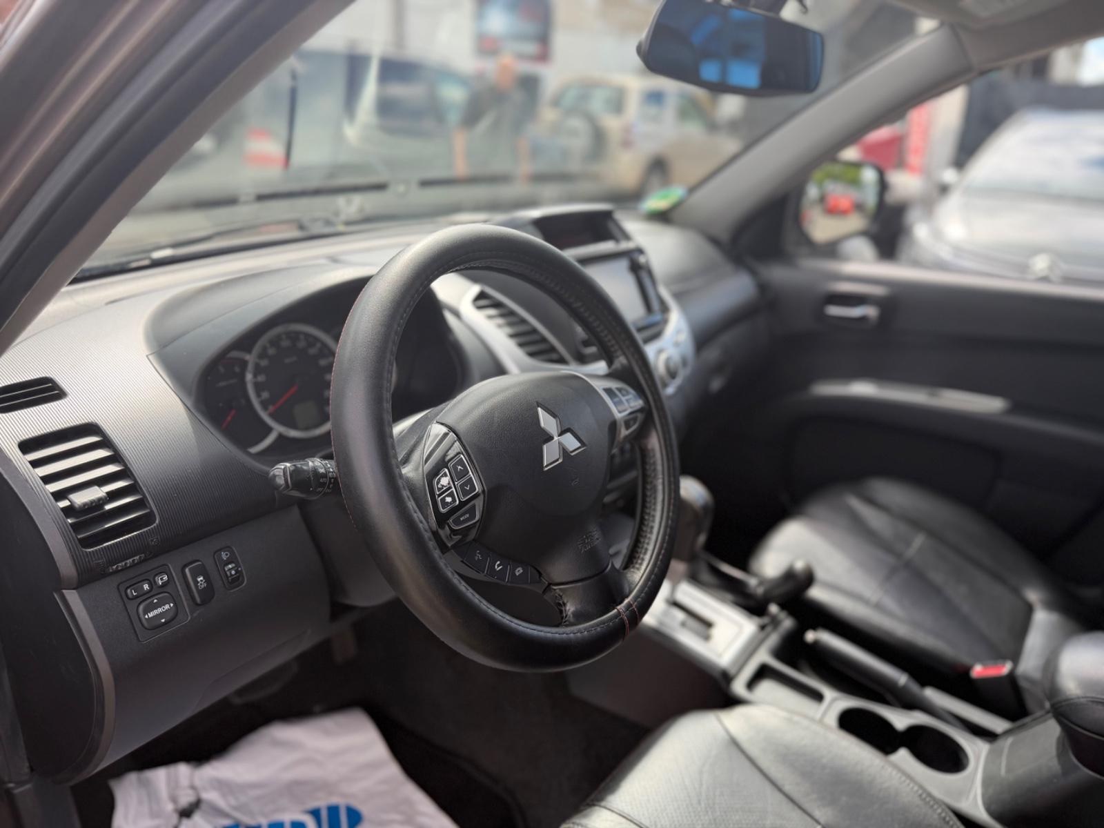 Mitsubishi L200 Intense Doppelkabine 4WD Camping