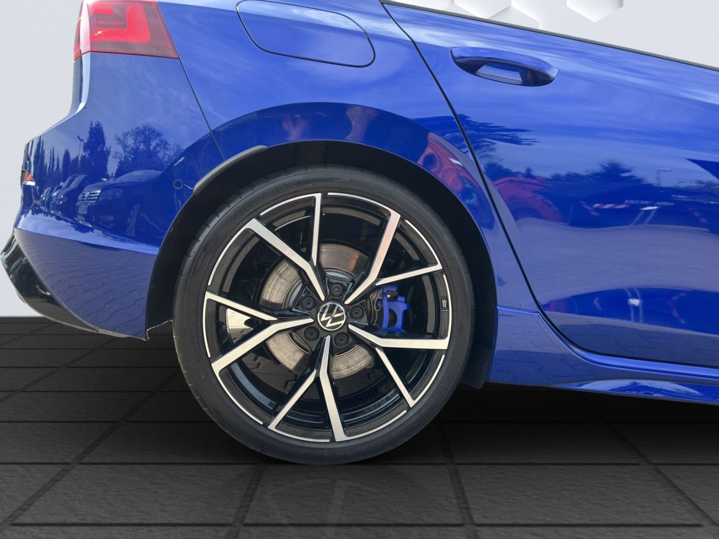 Golf R VIII 2.0 TSI 4Motion DSG 235kW LED HuD Ap