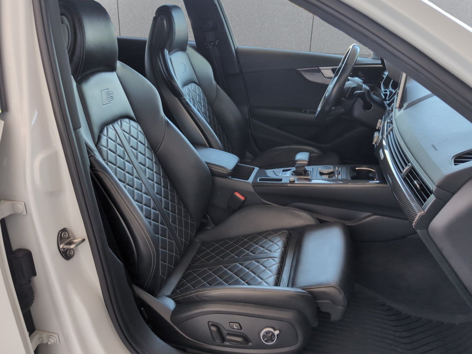 Audi  3.0 TFSI quat./360°/Pano/VC/Carbon/ACC/AHK/DAB foto 7