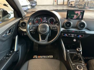 Audi Q2 30 TFSI sport *NAVI*TEMPOMAT*PDC*LED*SZHZ*
