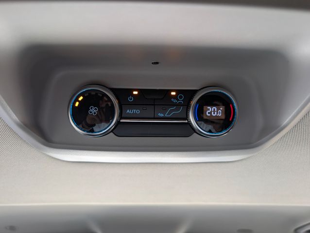 Ford Tourneo Custom 2.0 L Titanium +