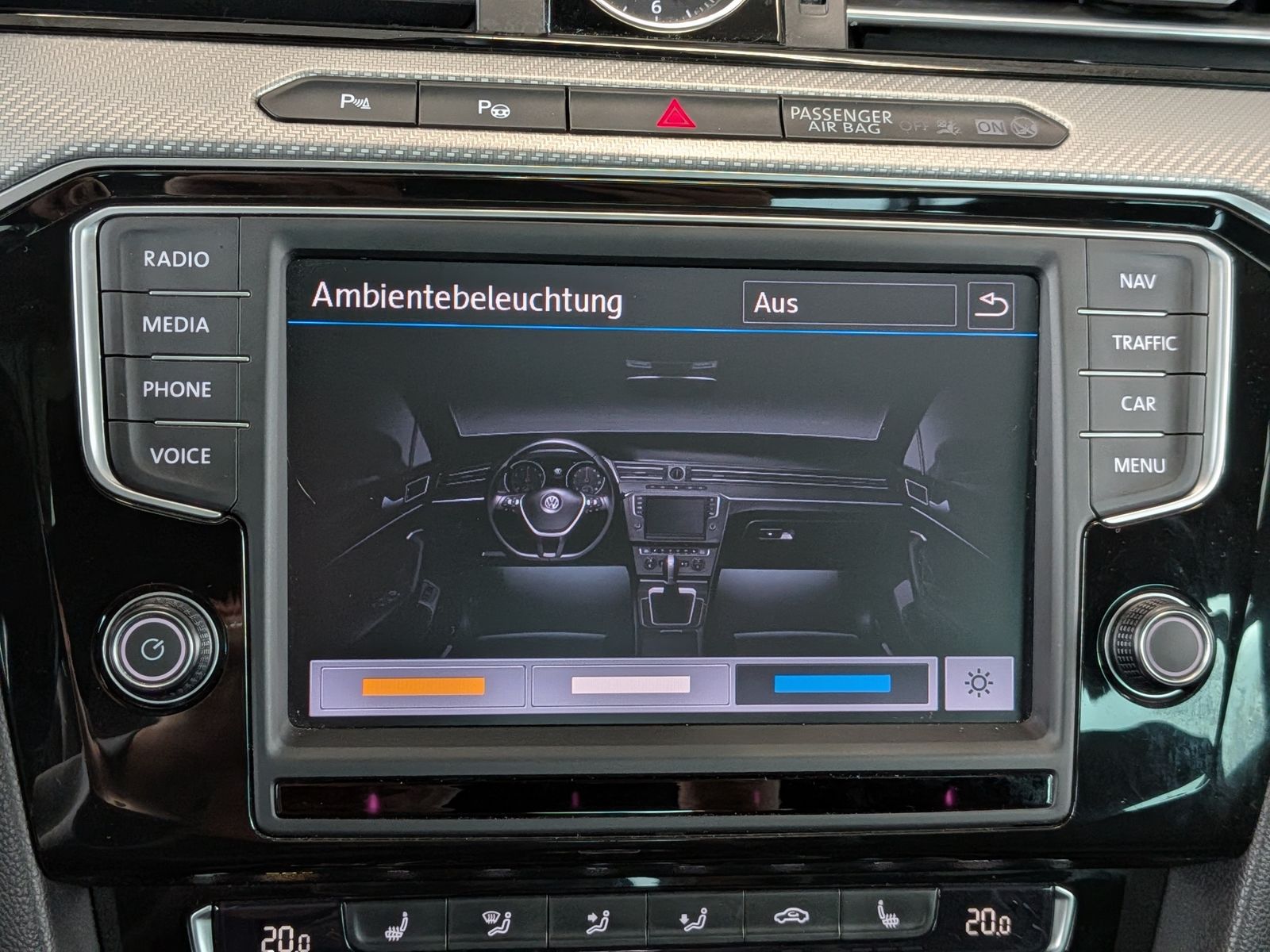 Fahrzeugabbildung Volkswagen Passat 2.0 TDI Lim. High/R-Line 4Motion ACC Pano