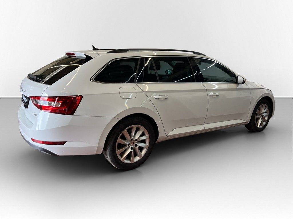 Skoda Superb - Bild 5
