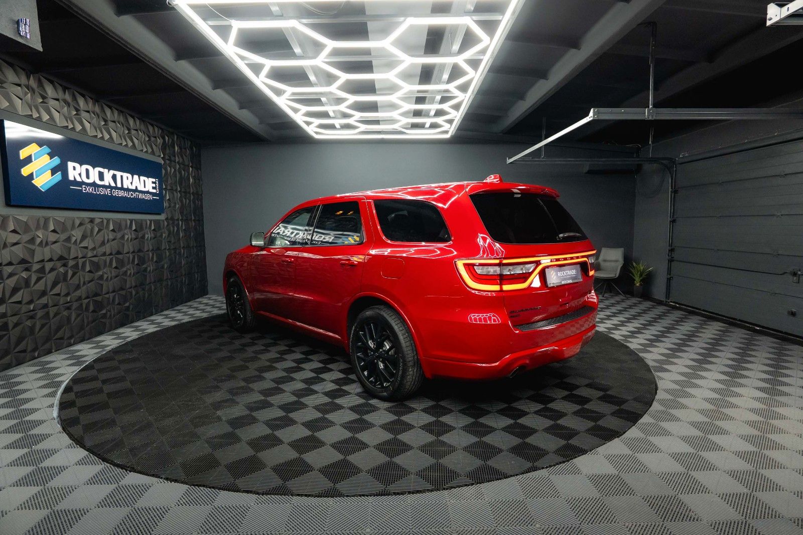 Fahrzeugabbildung Dodge Durango 5.7 V8 R/T 4x4 Night-Paket *7 Sitze*LED*