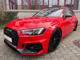 Audi RS 4 Avant B&O Pano Nappa virtual Audi-SH - rote Audi RS4