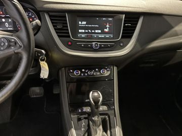 Fotografie 11 des Opel Grandland (X) Grandland X 2.0 D Start/Stop Automatik AHK