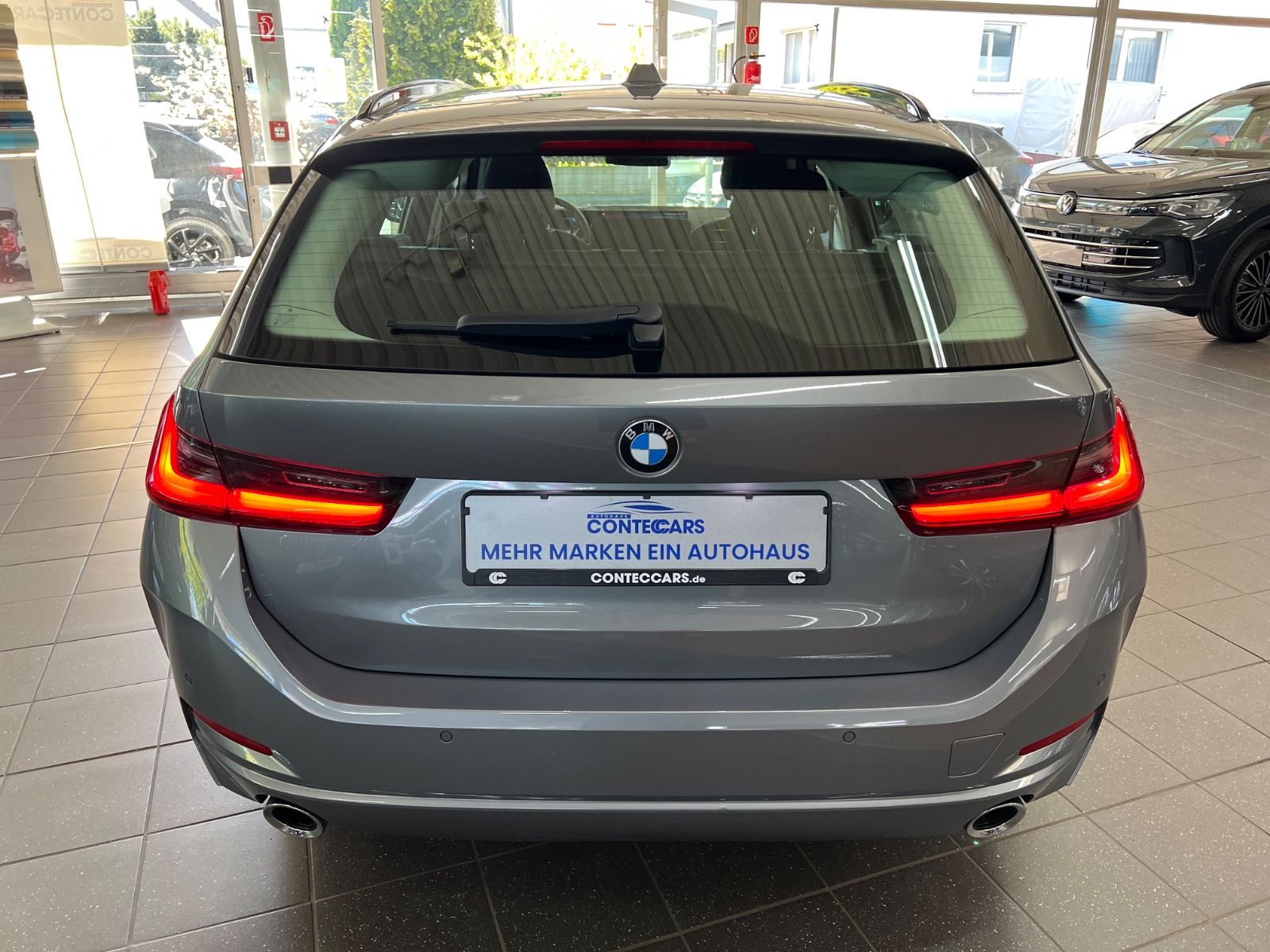 BMW 320 d xDrive Touring III DRIVING ASSISTANT III foto 9