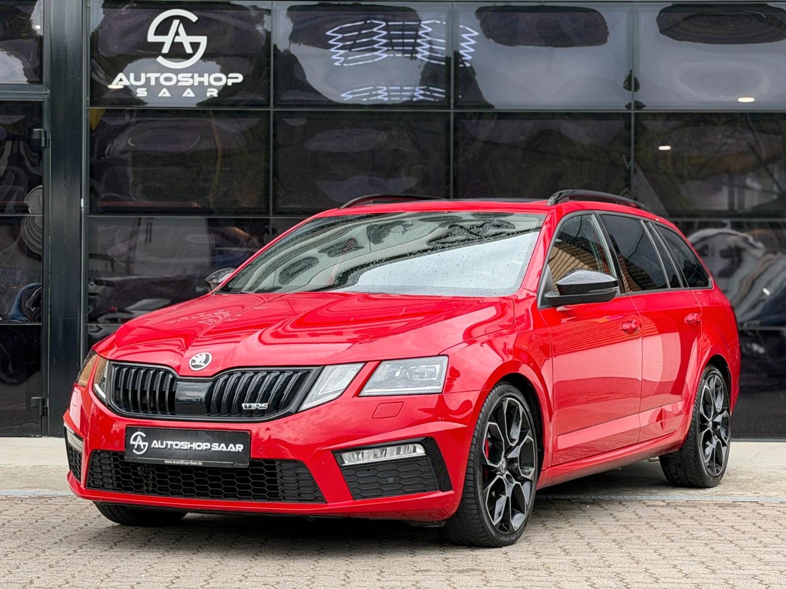 Skoda Octavia Combi RS 245 PANO/CAM/ACC/SHZ