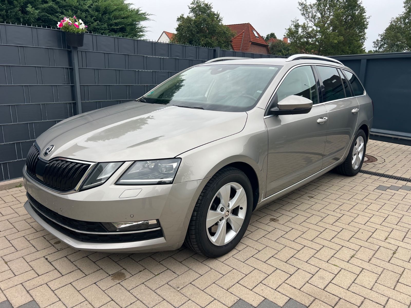 Skoda Octavia - 1