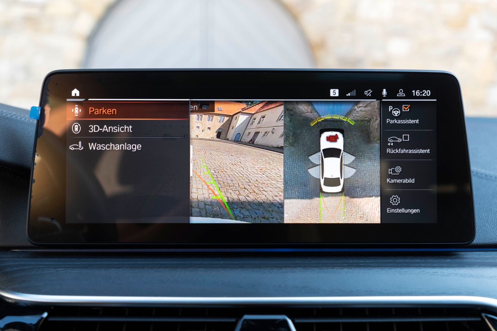 Fahrzeugabbildung BMW M550IX Massage Harman 360° Head UP LED NAV PDC