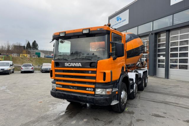 Scania P420 8x4 Liebherr 9m3