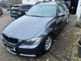 BMW 325i touring - 6 Zy.-M-Sportpaket, PDC v+h - BMW 325 in Oberhausen
