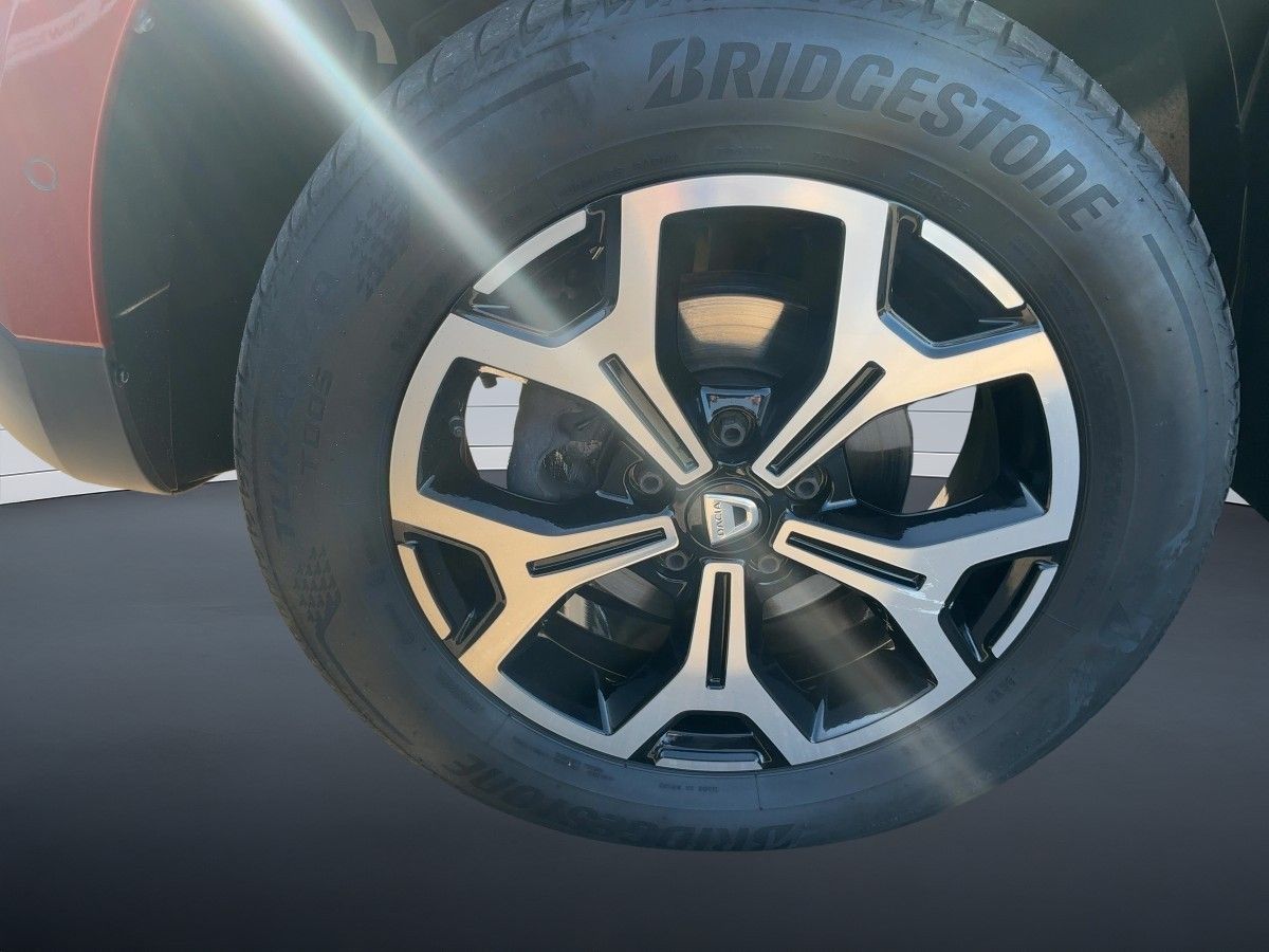 Fahrzeugabbildung Dacia Duster Adventure TCe 150