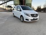 Mercedes-Benz V250d 4MATIC EditionLang-Standheizung-Burmester - Mercedes V-Klasse mit Schiebedach