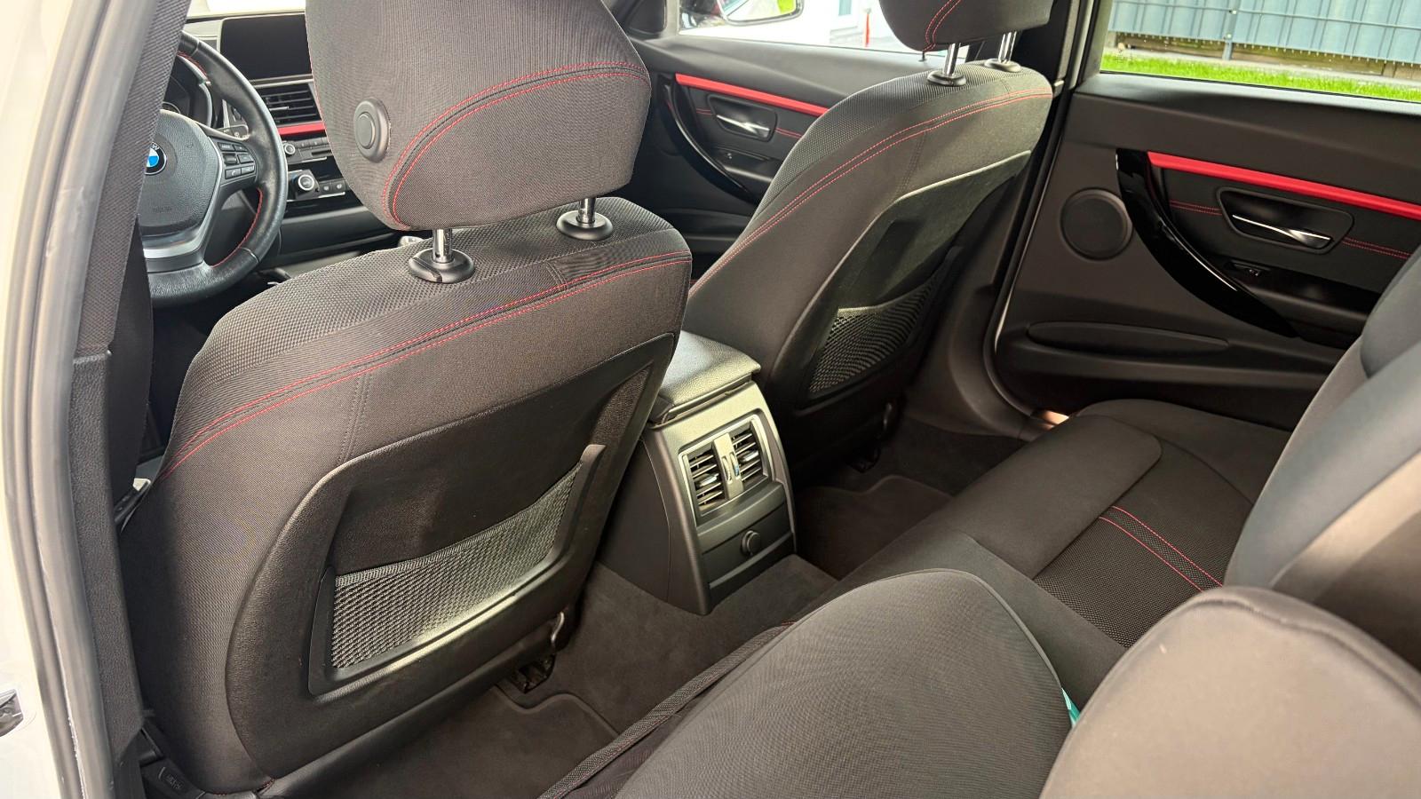 BMW 320i Touring Sport Line Sport Line