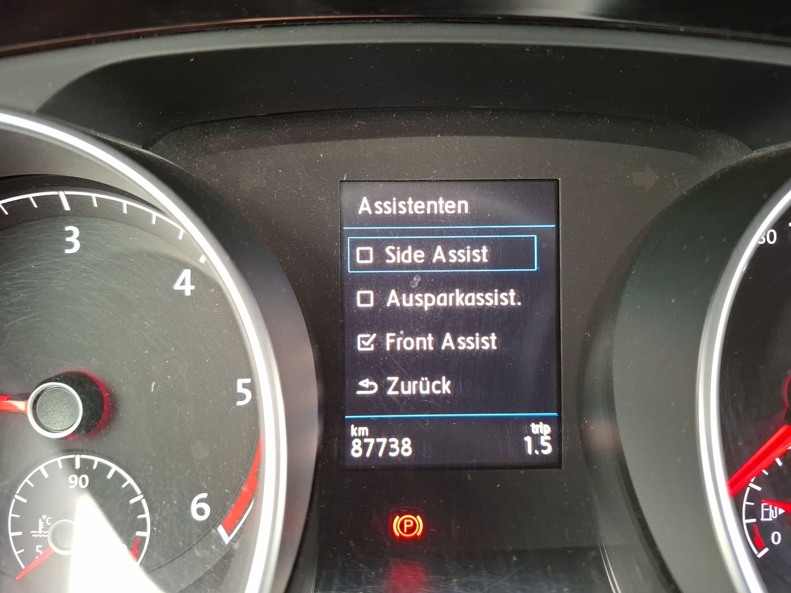 Fahrzeugabbildung Volkswagen Touran TDI Highline 7-Si R-Line LED AHK Navi ACC