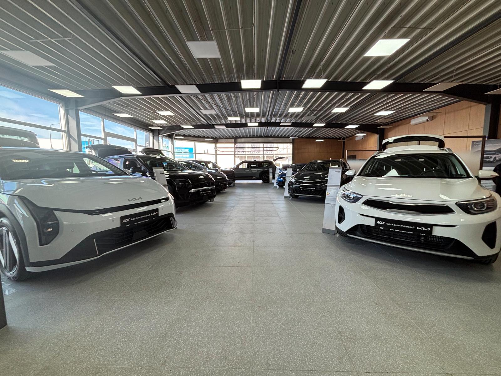 showroom-image-top