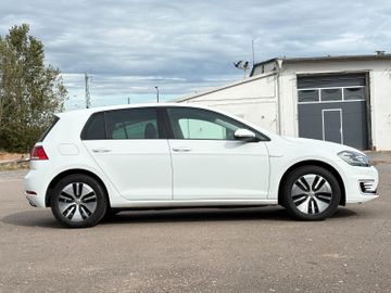 Volkswagen Golf - 4