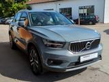 Volvo XC40 Inscription AWD B4 EU6d AHK Navi Leder Digi - Volvo XC40 Inscription mit Benzin-Antrieb