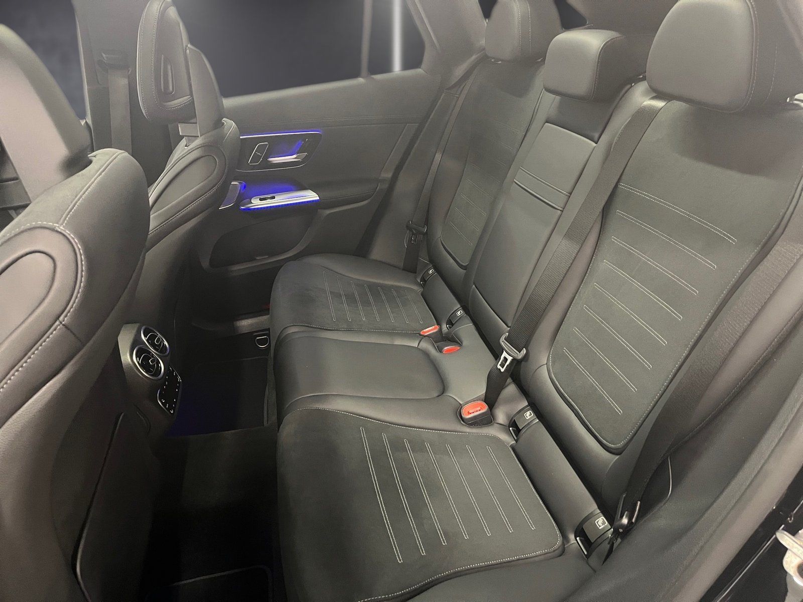 Fahrzeugabbildung Mercedes-Benz GLC 300 d 4M AMG Plus*Airmatic*Pano*HUD*Distro*