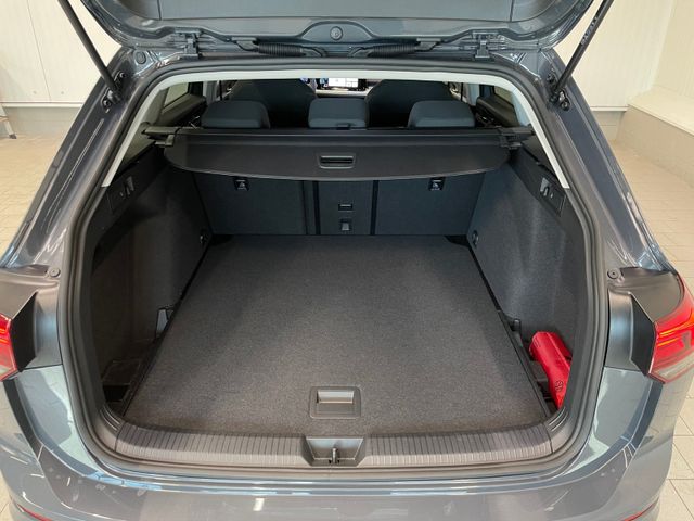 Golf VIII Variant Move 1.5 TSI AHK NAVI LED