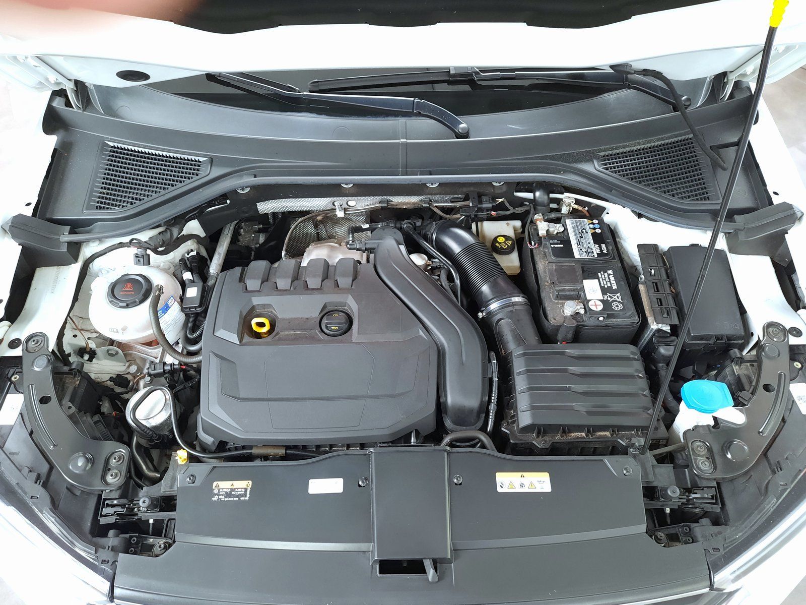 Fahrzeugabbildung Volkswagen T-Roc Cabrio Style TSI DSG *Navi*AHK*Cam*PDC*LED