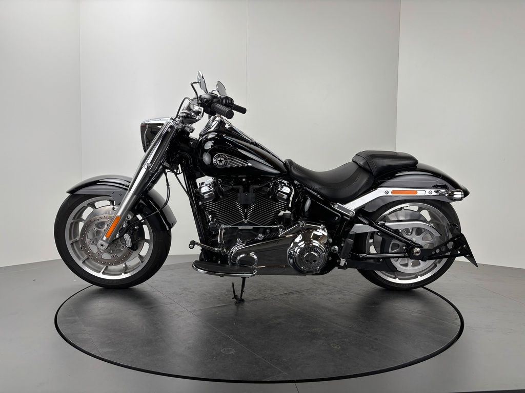Fahrzeugabbildung Harley-Davidson FAT BOY 117 *JEKILL&HYDE *SEITL. KENNZEICHEN
