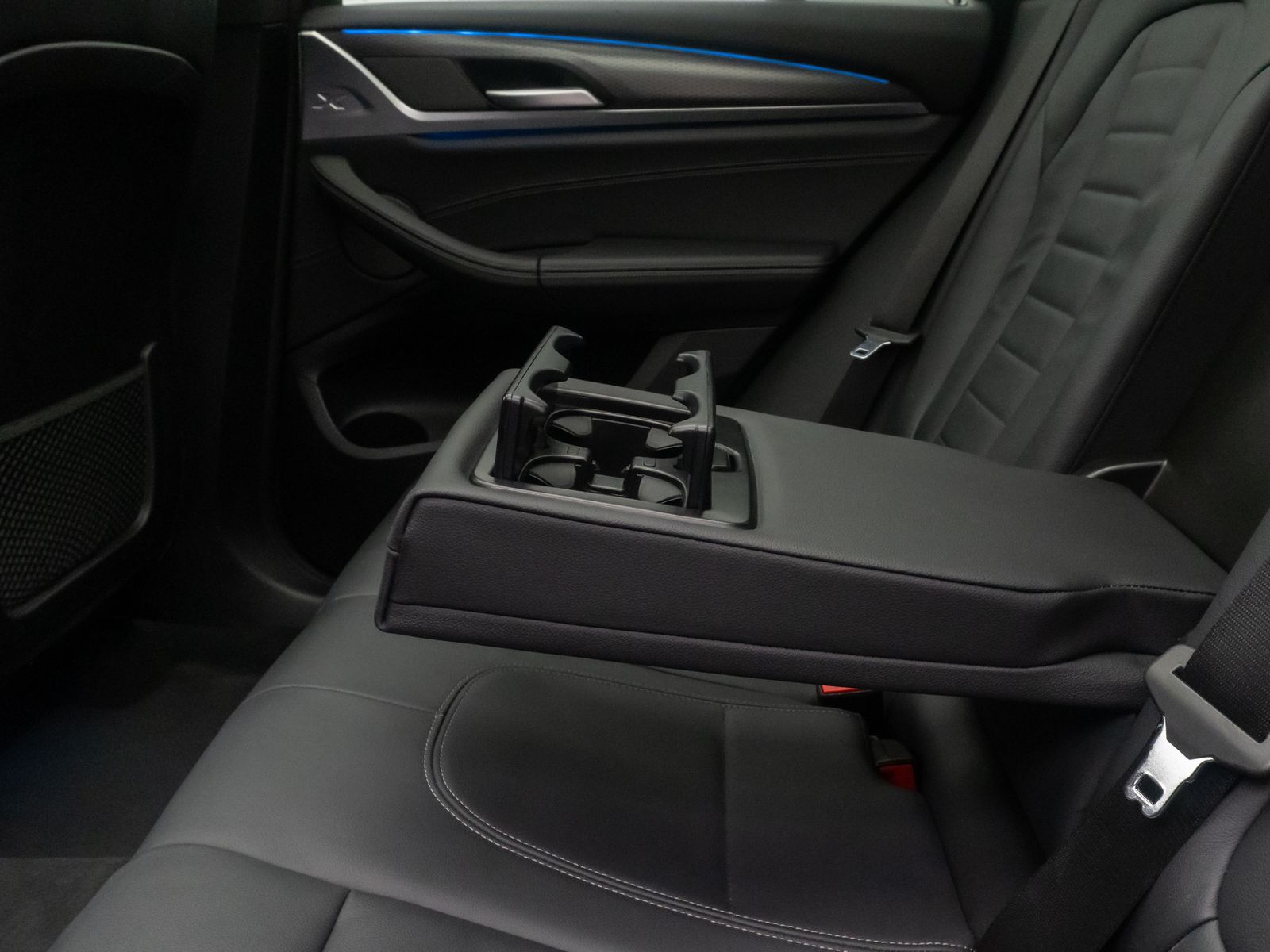 Fahrzeugabbildung BMW X3 xD30e M Sport 360&deg;HUD DAB H/K Panorama 19Zoll