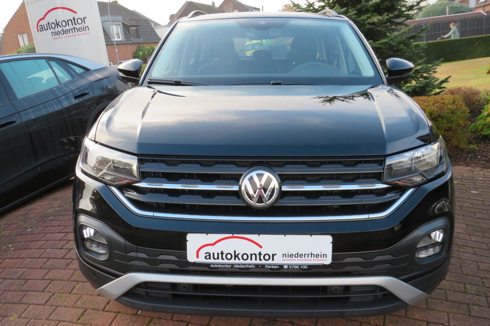 Fahrzeugabbildung Volkswagen T-Cross Life NAVI PDC SITZH DIGITAL-COCKPIT PRO